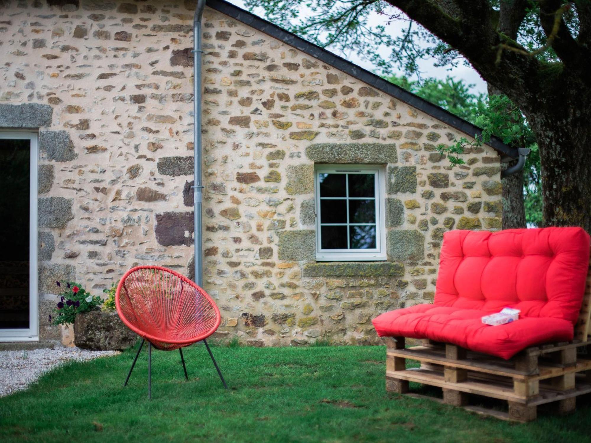 Gite De Charme Renove Avec Cheminee, Terrasse Et Proche Randonnees - Capacite 13 Pers. - Fr-1-410-179 Saint-Leonard-des-Bois ภายนอก รูปภาพ